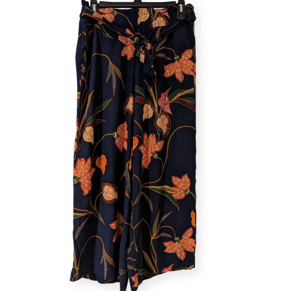 Loft Navy Floral pants